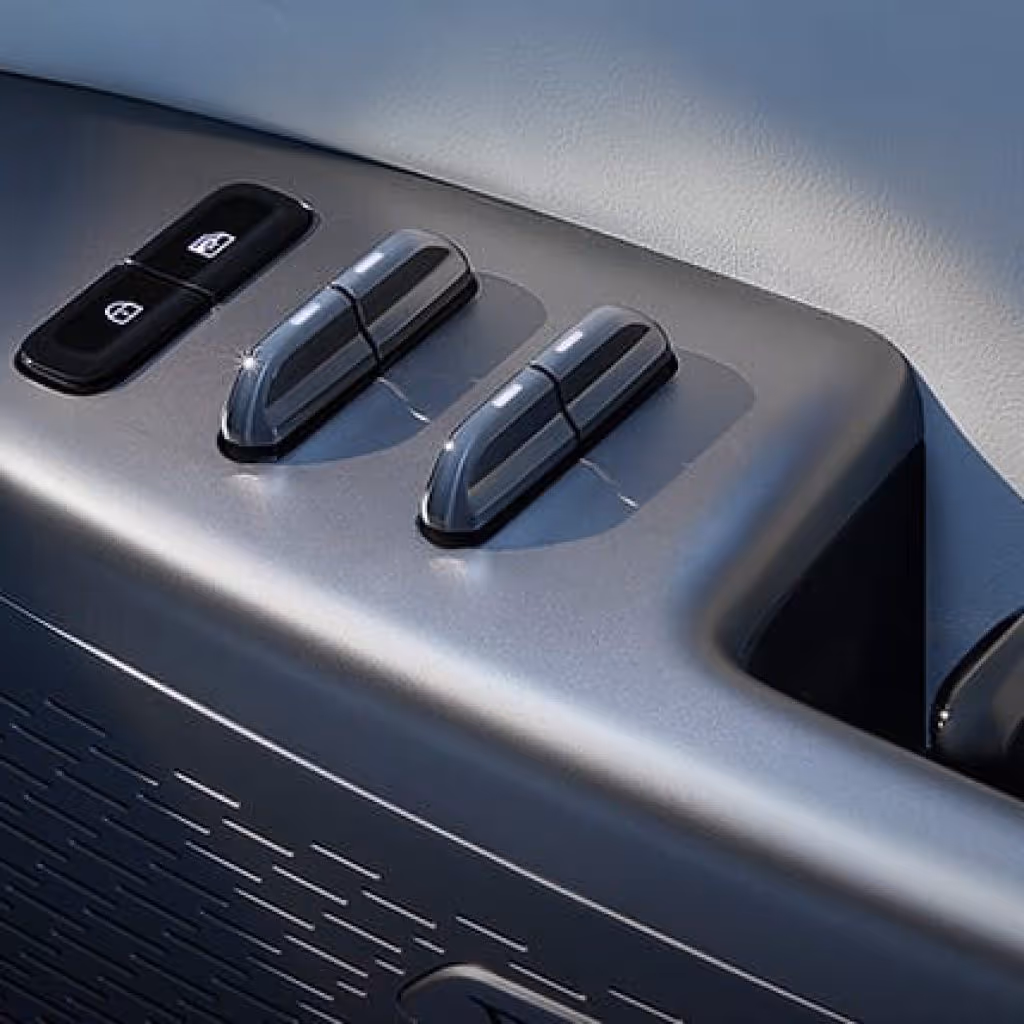 Piano Lacquer Finish Buttons