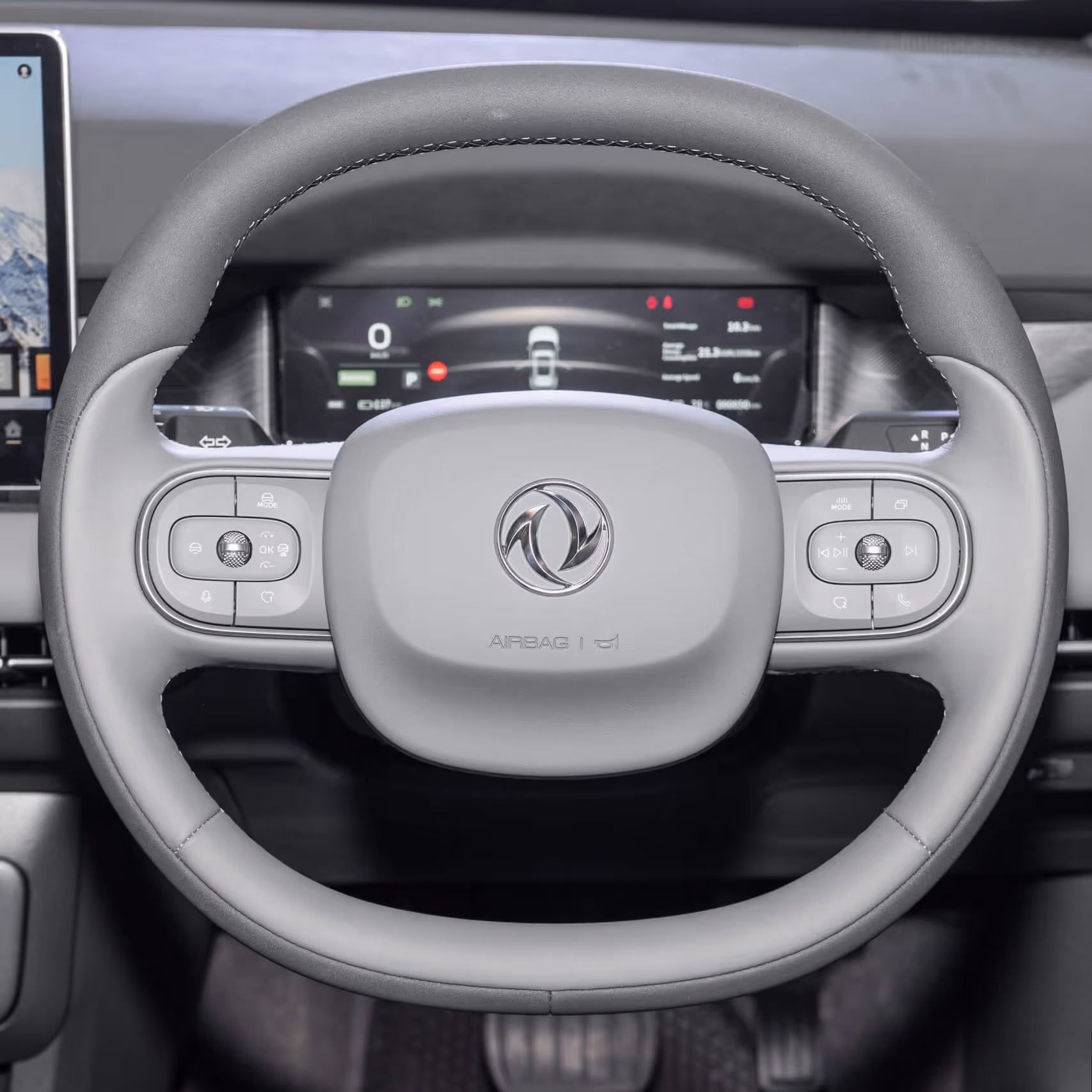 Dongfeng 06 Multi-Function Steering Wheel